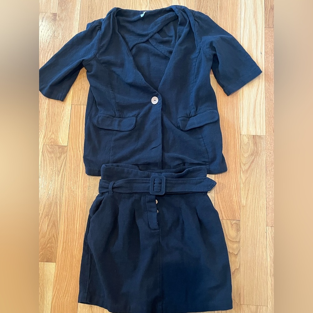Free People Women’s small black short sleeve blazer with matching skirt